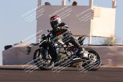 media/Nov-06-2023-Moto Forza (Mon) [[ce023d0744]]/3-Intermediate Group/Session 5 (Turn 9)/